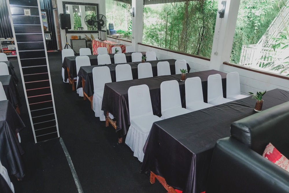 meeting & event spaces