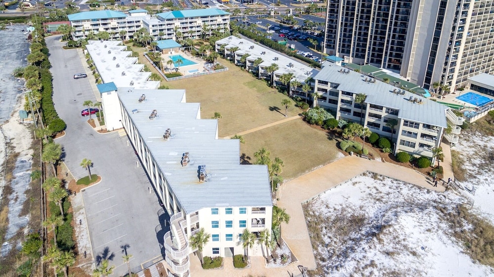 Silver Dunes 9 1 Bedroom Condo by RedAwning view 3
