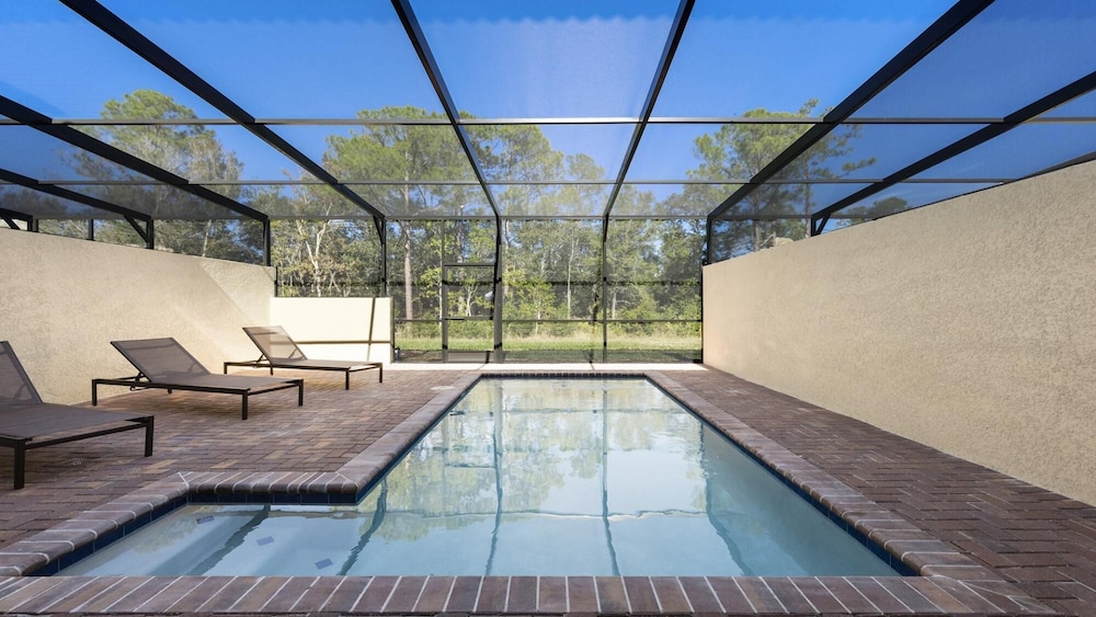 Cozy 4BR Town Home With Pool Close to Disney view 2