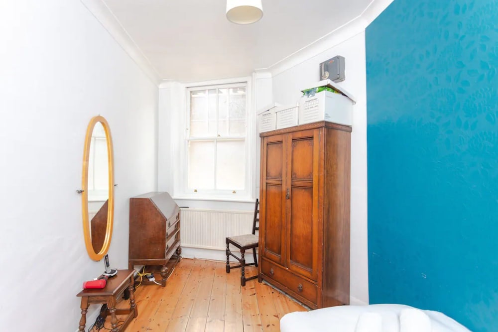 Cosy 2 Bedroom Apartment in Central London With Garden