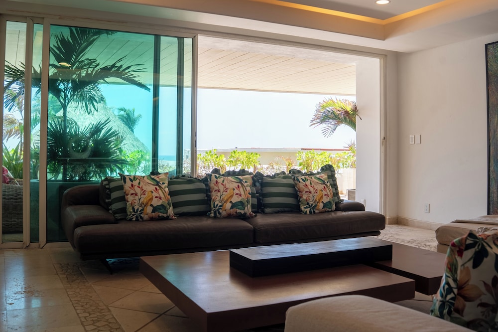 Apartamento Espacioso con Vista al Mar