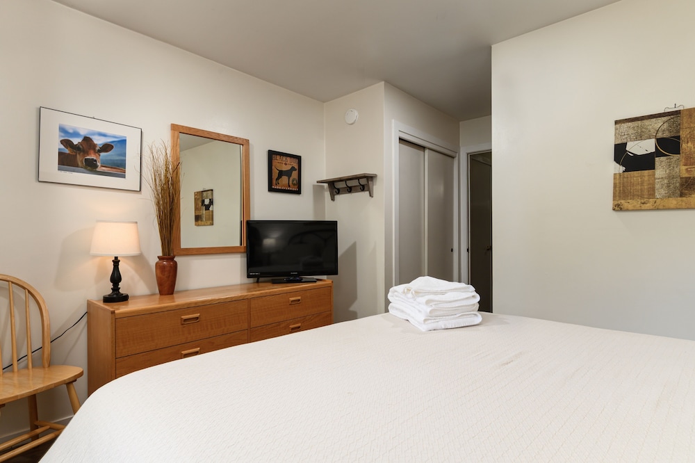 Glades 14 1 Bedroom Condo