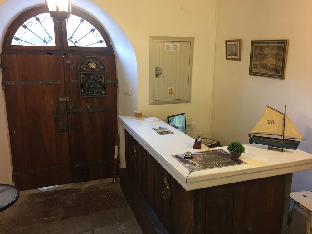 Villa Mariner