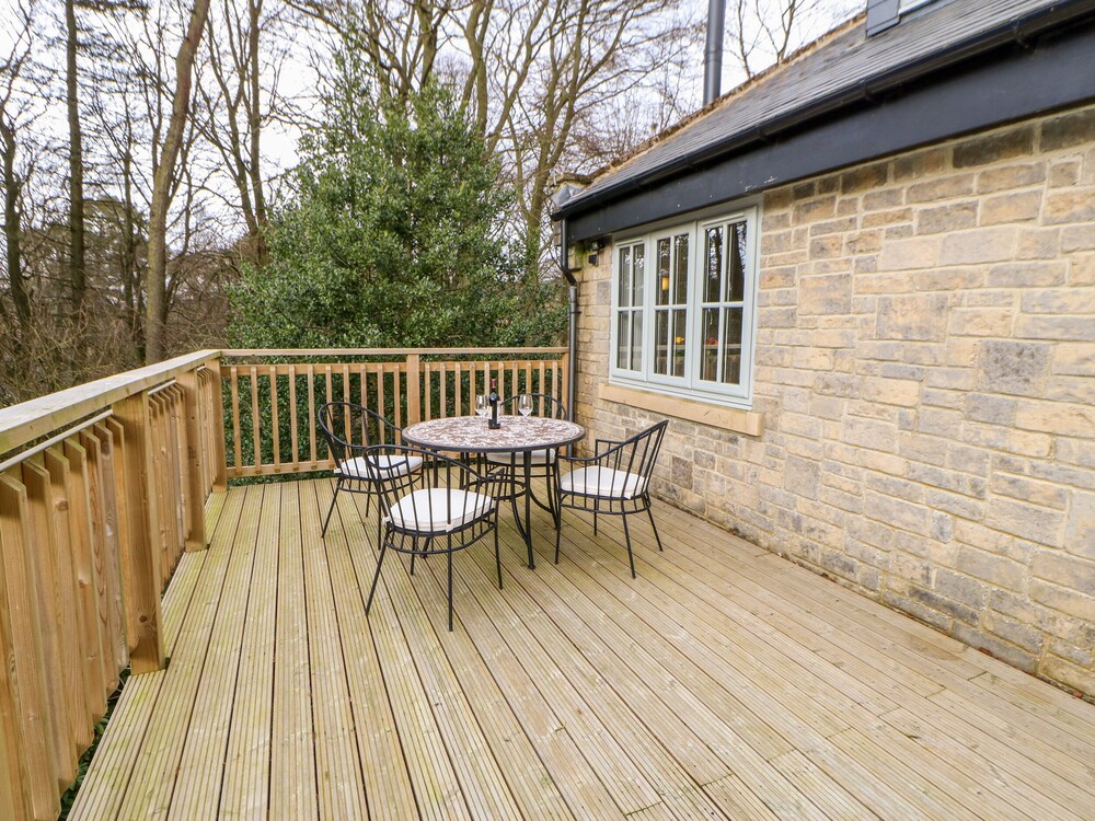 Folly Lodge