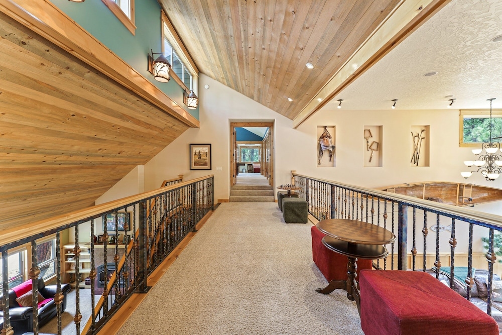 4 Red Fir 6 Bedroom Home
