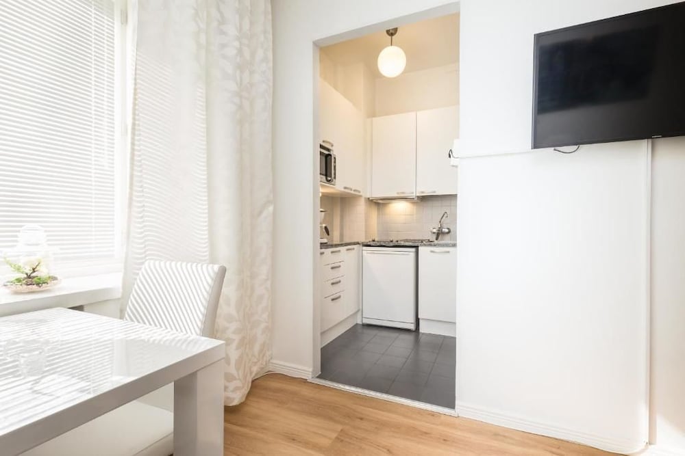 Go Happy Home Apt Vuorimiehenkatu 14 view 3