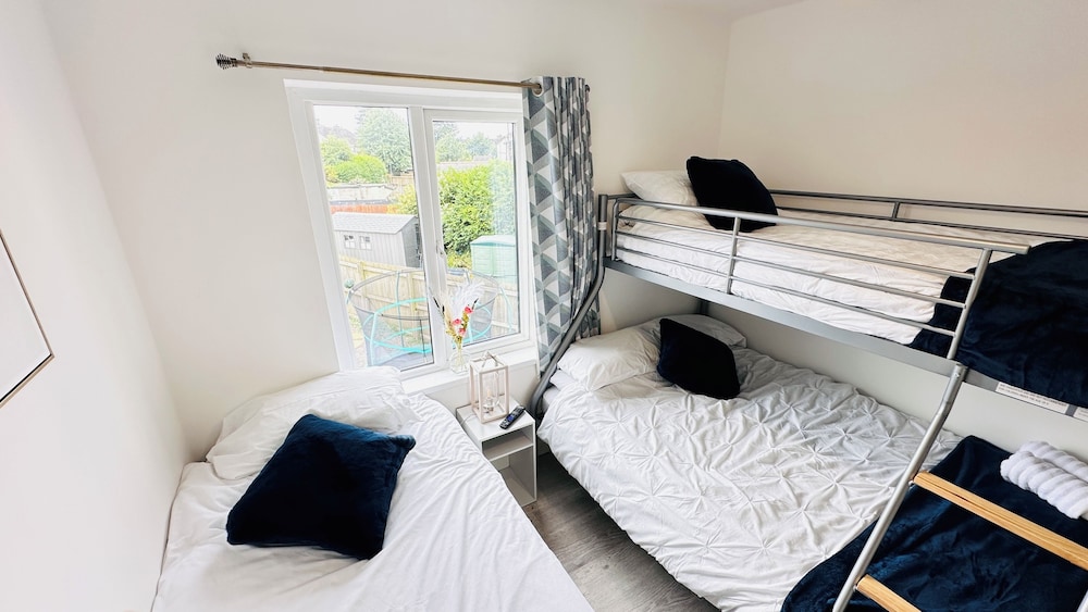 Pengam House