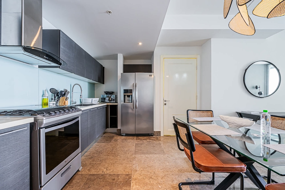 w Comfy 1BR w Fantastic Balcony in YOO