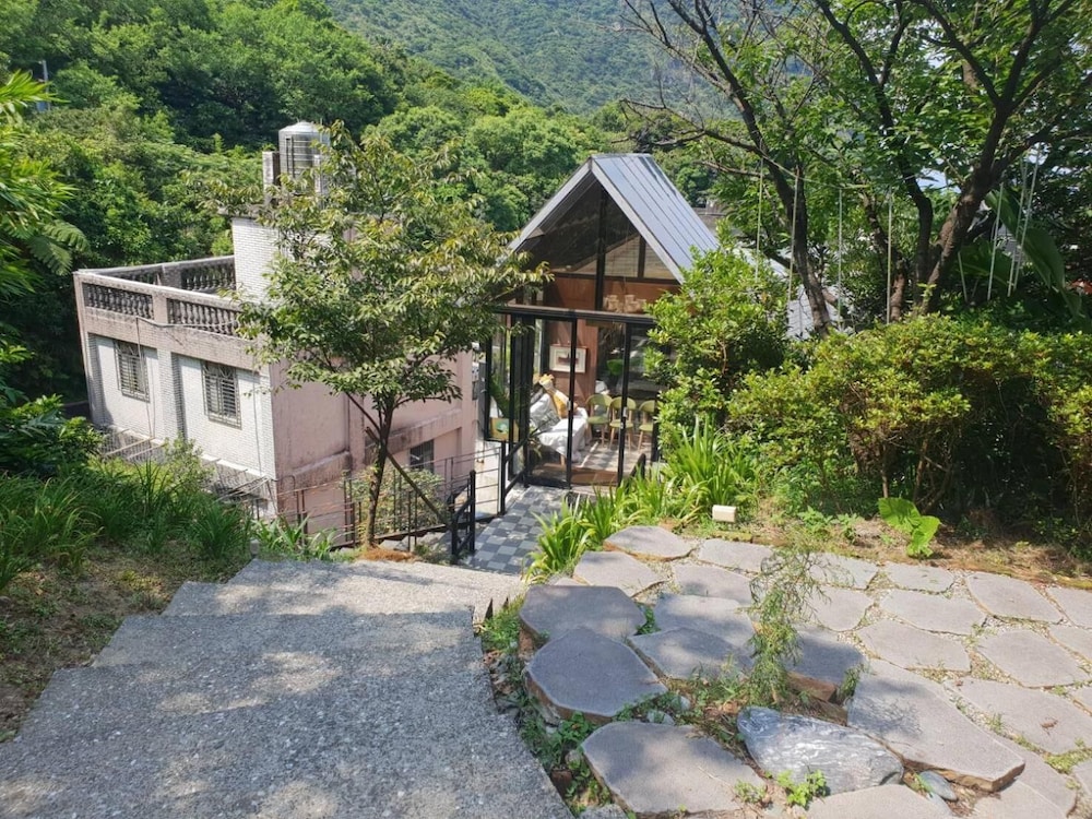 Lucky House