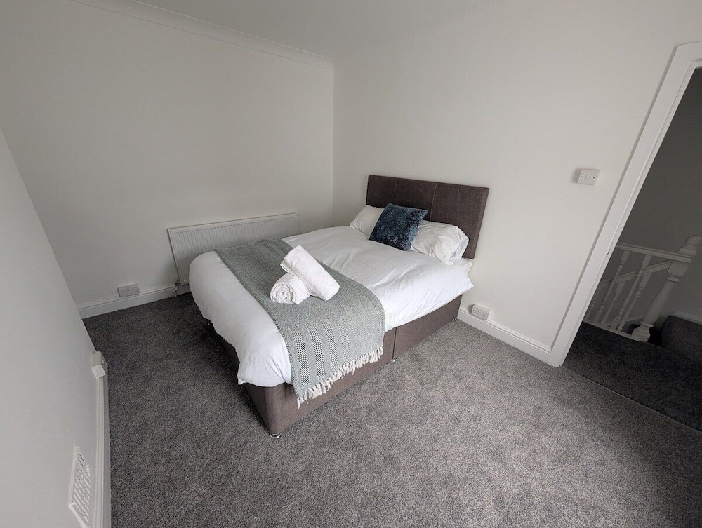 Spacious 3BR Swansea House Near City Centre