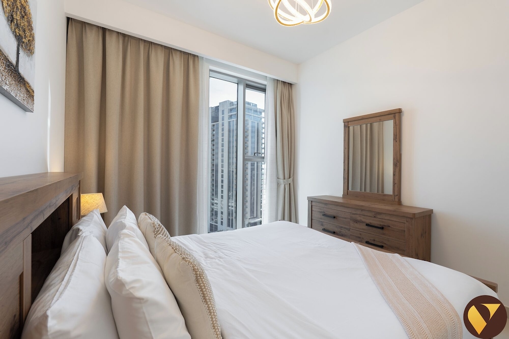 17 Icon Bay Creek Harbour near Downtown
