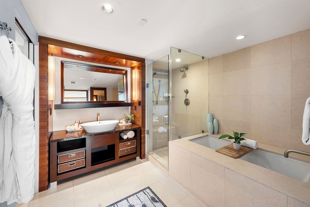 Luxury Vacation Rentals at Carillon Wellness Resort by LRMB