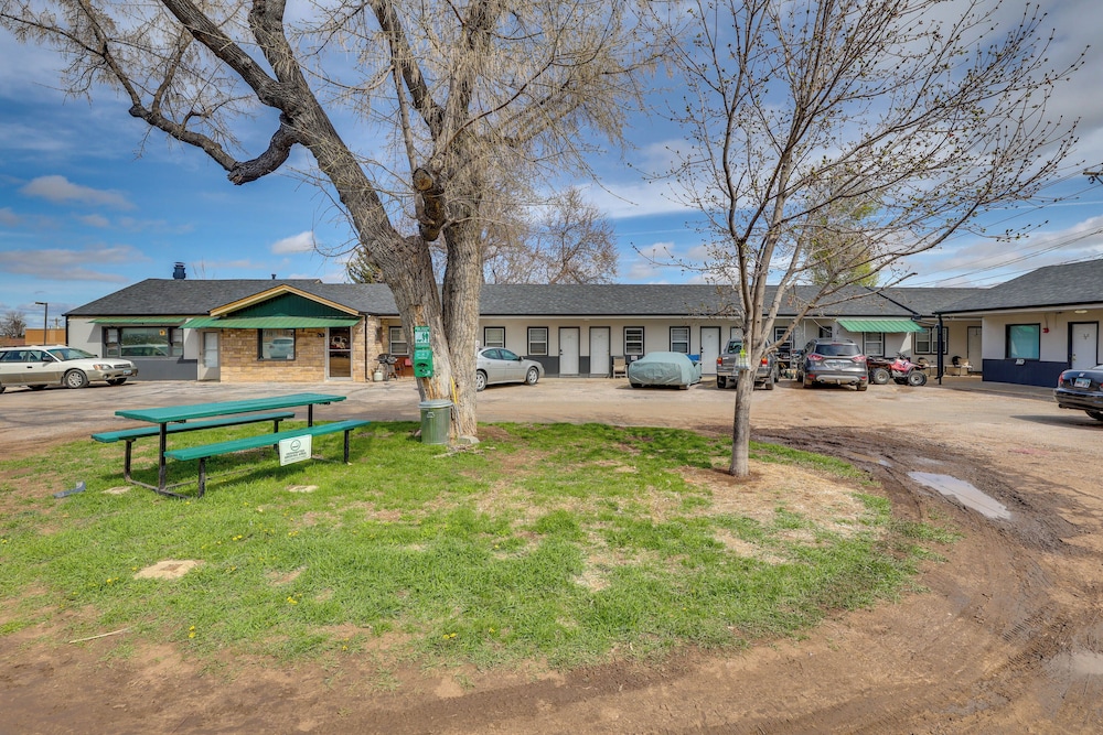 2 Mi to Black Hills Natl Forest: Convenient Pad!