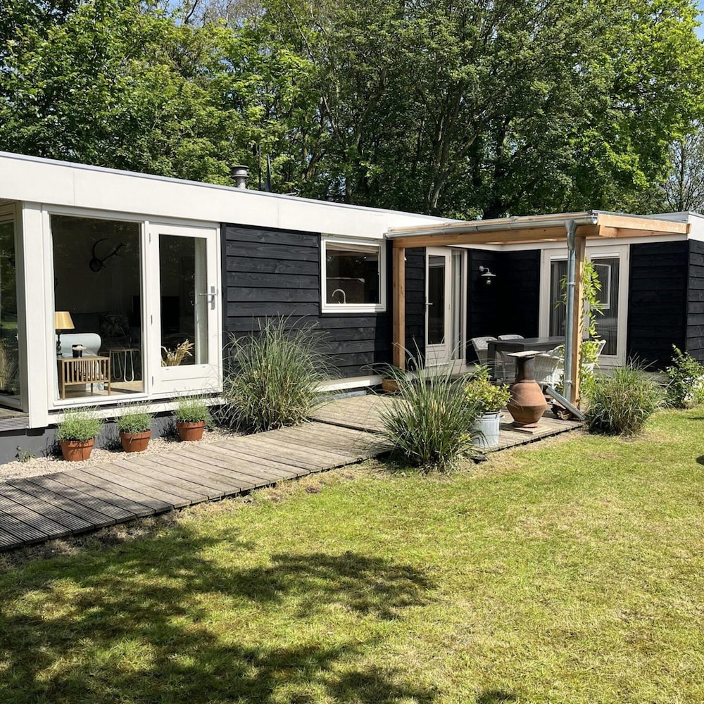 Chalet for Four Guests Near Beach