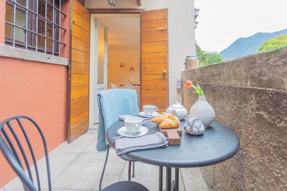 La Piazza di Cernobbio by Rent all Como