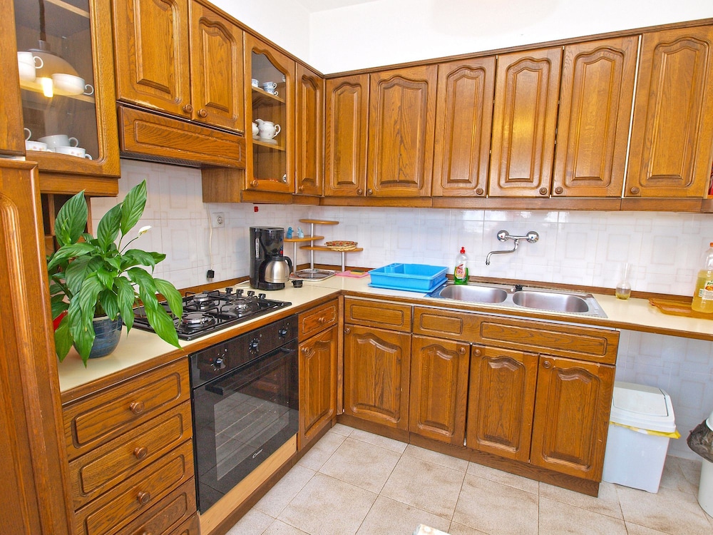 Apartments Vladislava 906