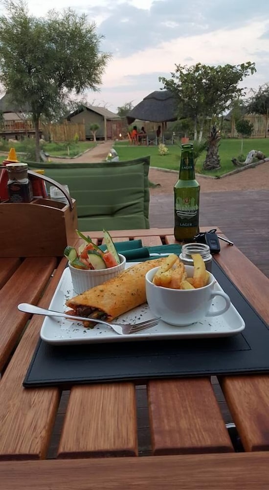 Makumutu Lodge & Campsite