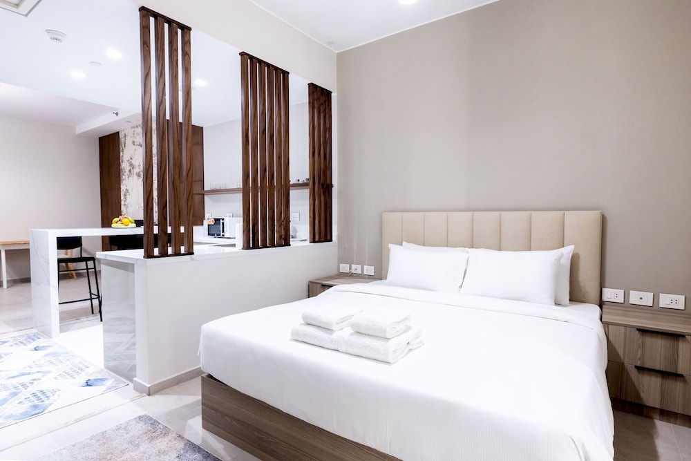 Vesta - Luxury Studio - Aeon Tower