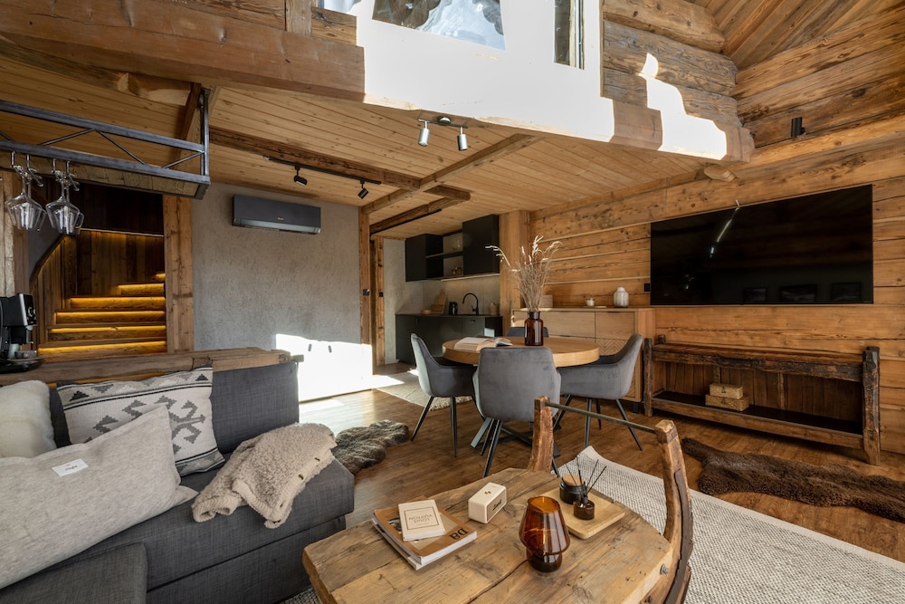 Mountain Shelter Salamandra