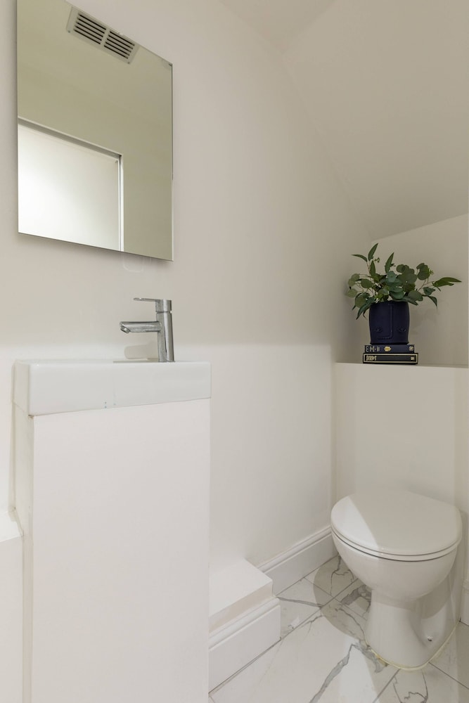 Canning Place Mews by Onefinestay