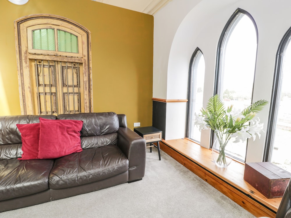 Greystones Chapel