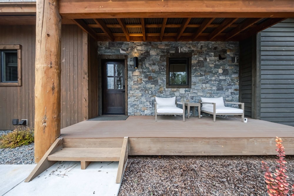 Wilderness Club Haven for 12!
