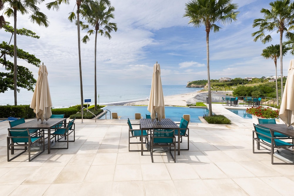 The Surf-point Condo by Acomodo Riomar