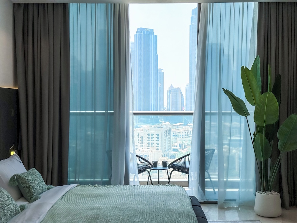 High Floor Burj Khalifa View Apartment