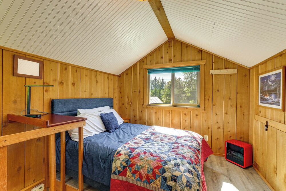 Cabin on 5 Acres in Port Angeles w/ Fire Pit! view 4