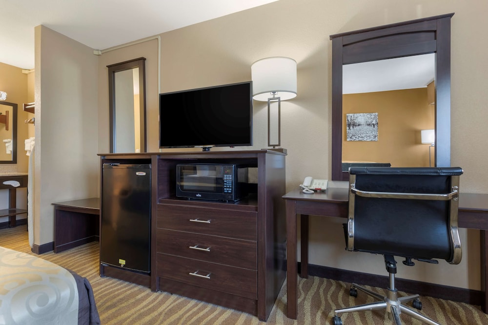 Best Western Taylor Inn