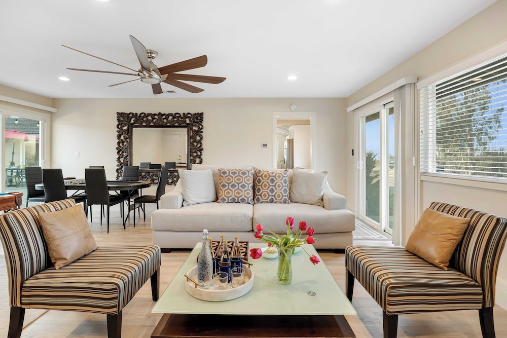 Bordeaux by Avantstay Private Pool, Hot Tub & Game Room Near Temecula