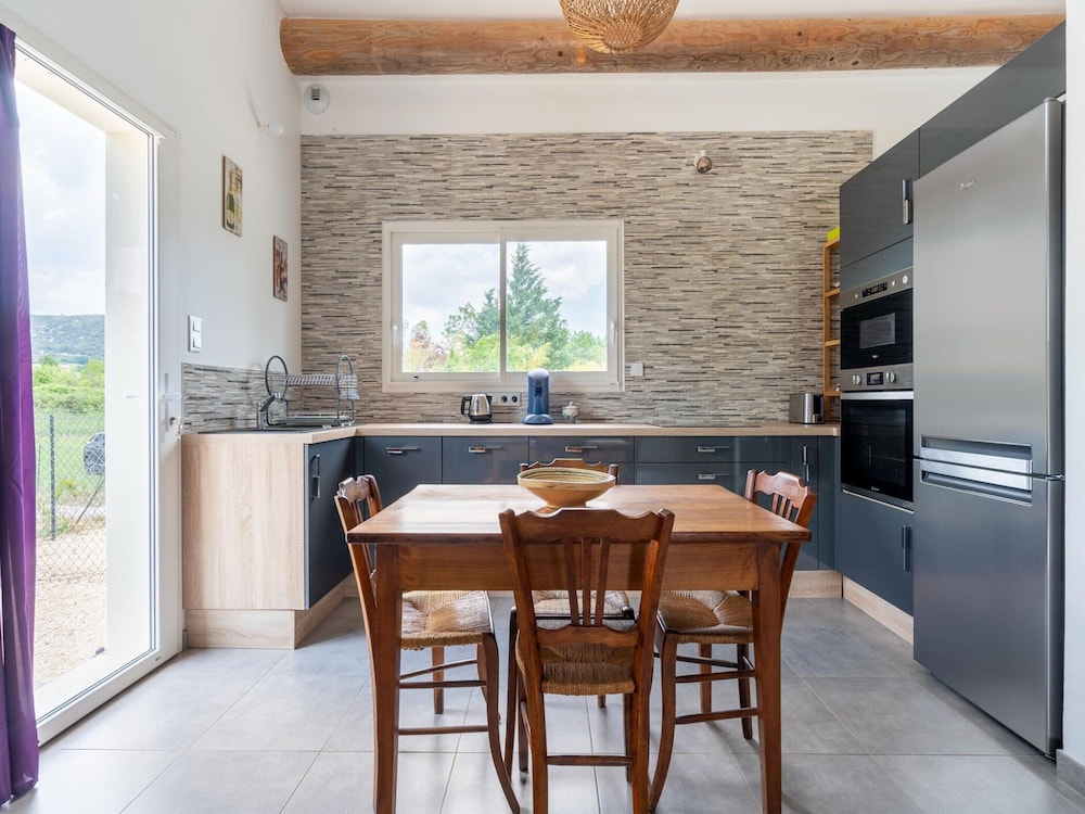 Cosy Holiday Home With Pool view 3
