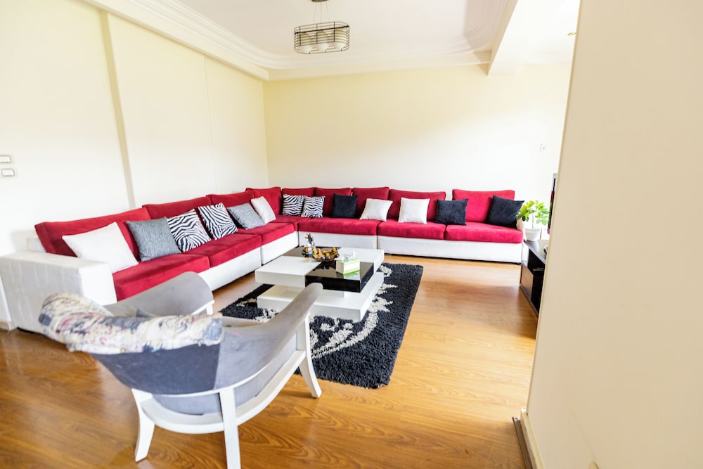 Hibiscus Haven Suite