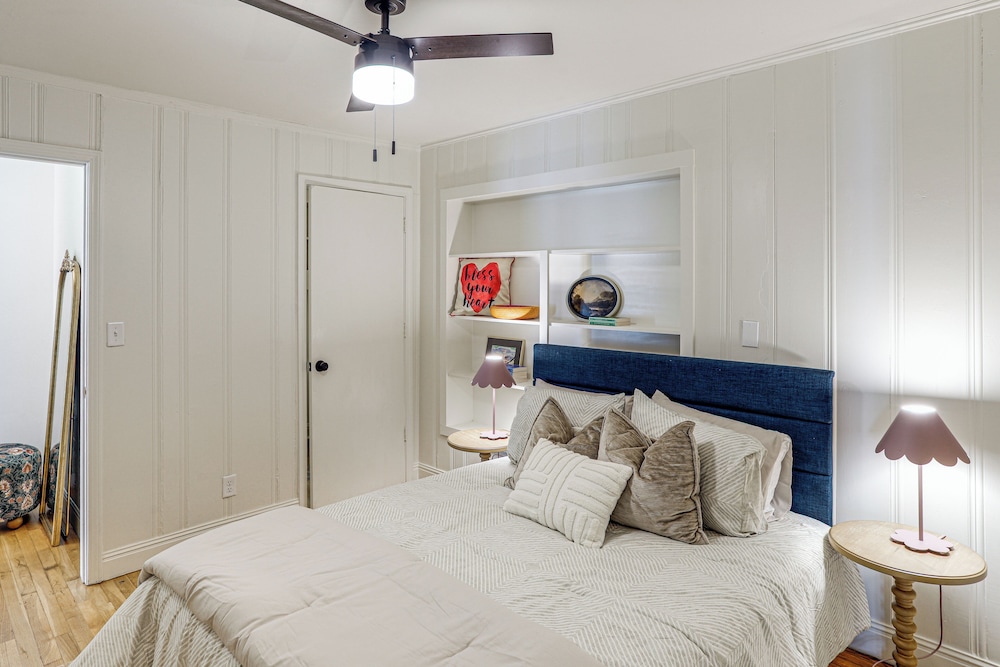 Walk to Ole Miss! Updated Home Near Oxford Square