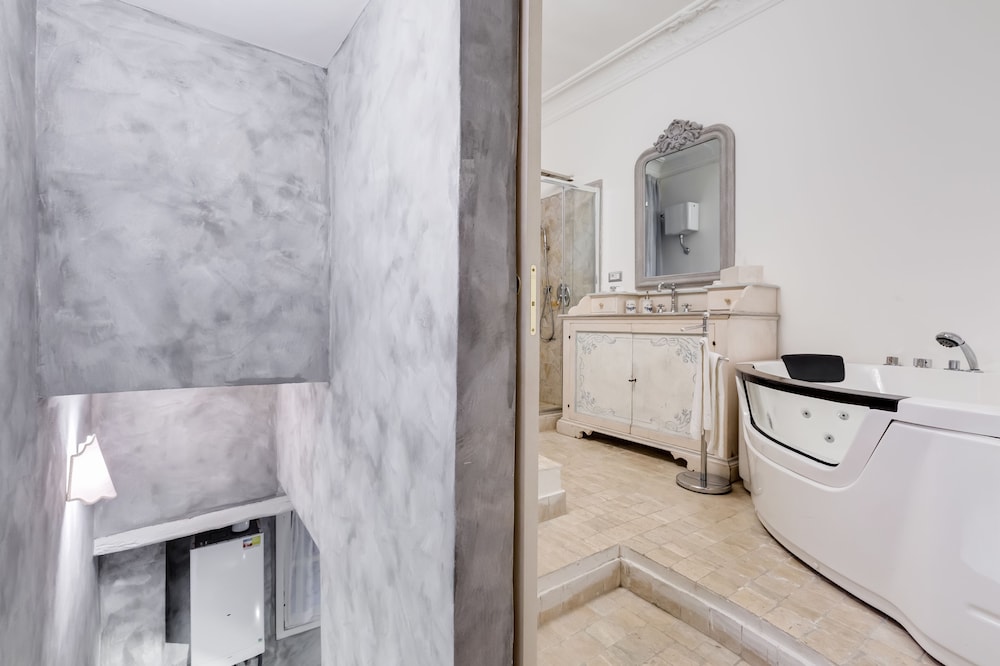 Colonna Suite - Spanish Steps Suite & Spa