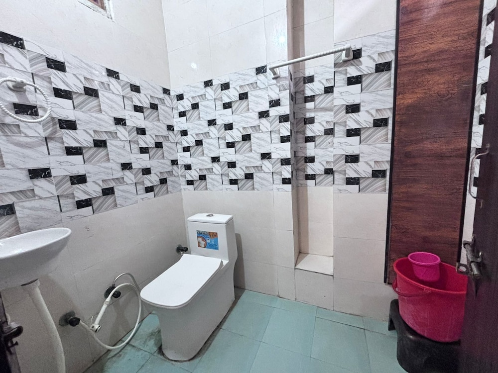 Shri Mohini Kunj Hotel Vrindavan
