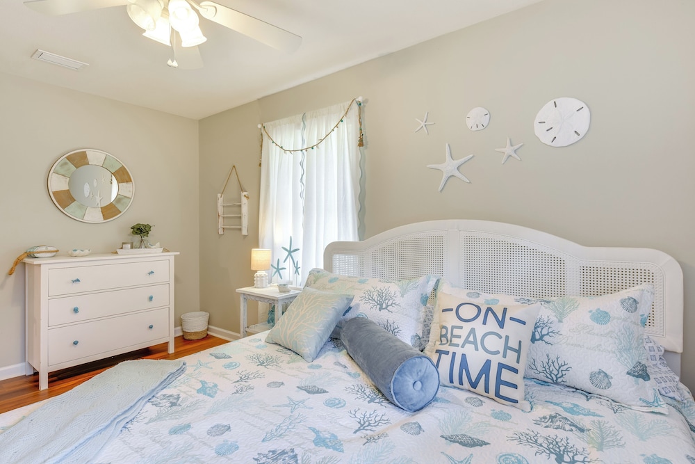 2 Mi to Shore: Modern Retreat in Fort Walton Beach