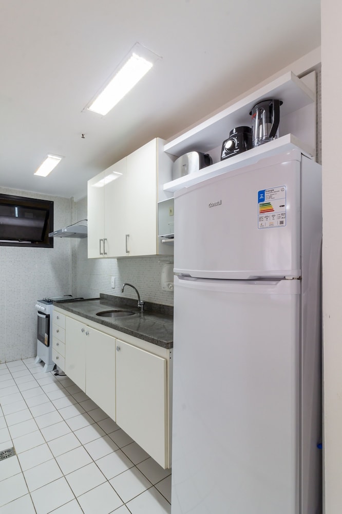12 Minutes From Copacabana Beach Pl707