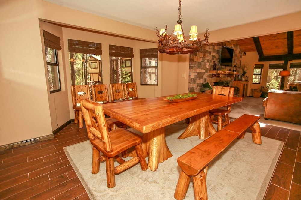 The Lodge At Snow Summit 6 Bedroom Residence by RedAwning