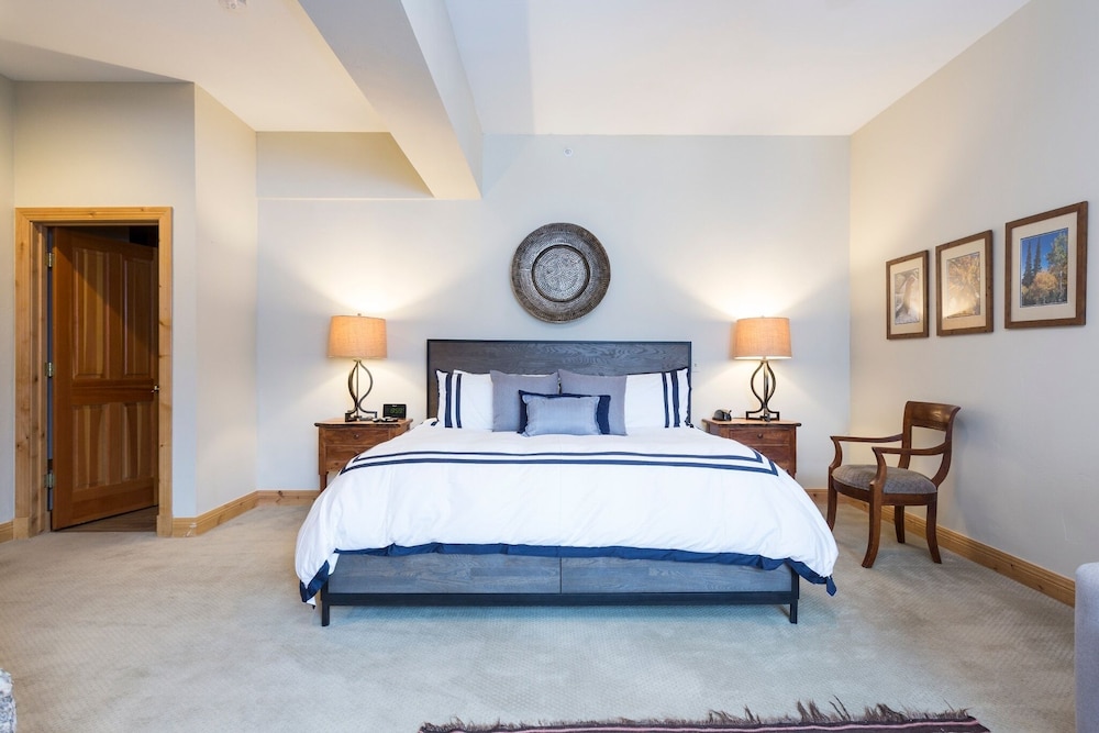 Trail's End Lodge at Deer Valley Resort - Two Bedroom Residence with Spa #404 2 Condo