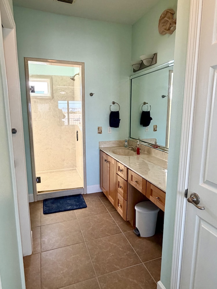 Seaside Bungalow 1 Bedroom Home