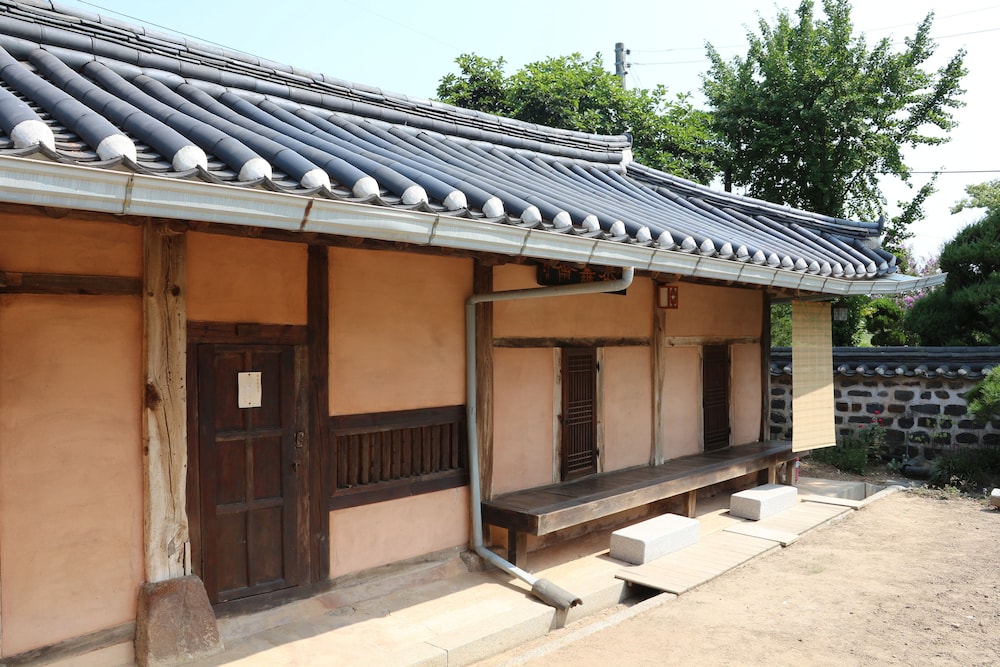 Gyeamgotaek
