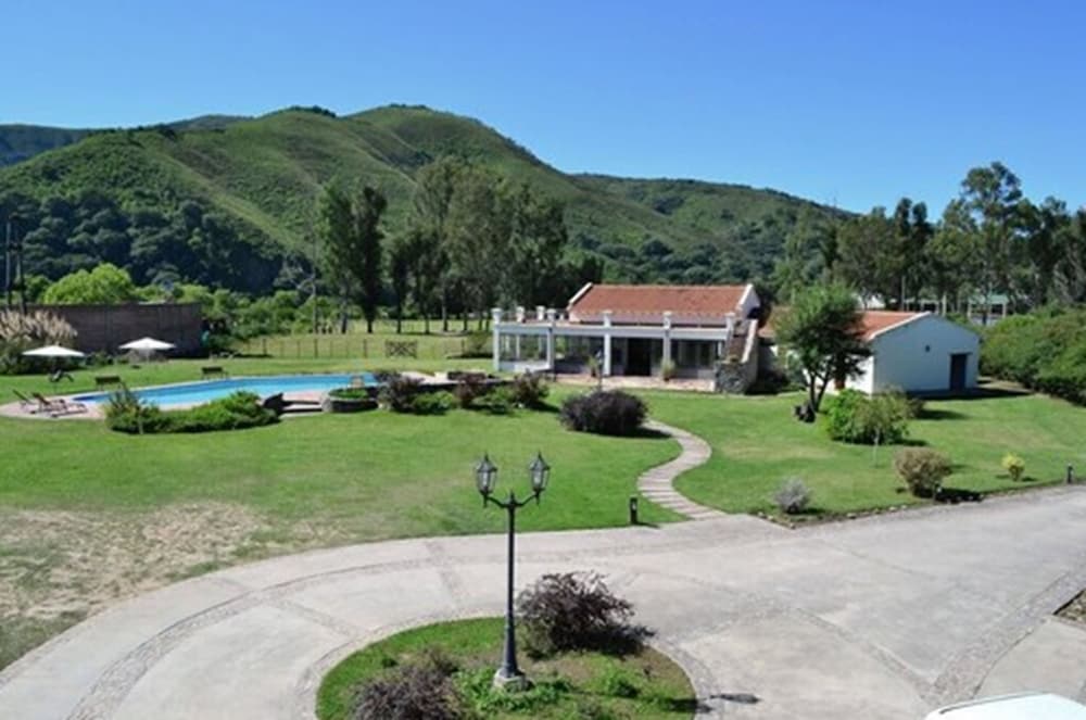 Hosteria La Caldera