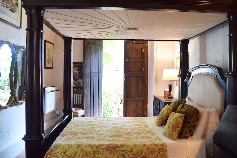 The Gallery Inn - Property Image 40