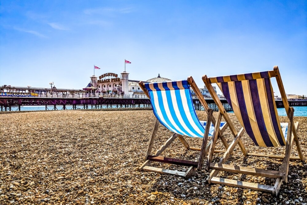 Seafront 1BD Flat in Hove view 2