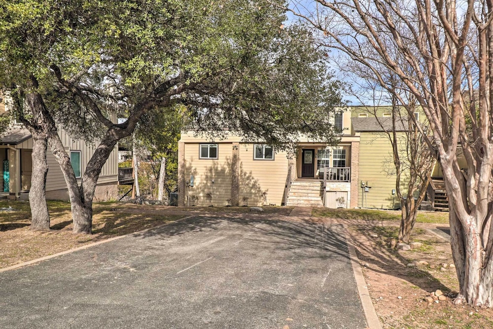 Lakefront Home w/ Point Venture Golf Access! - Property Image 16