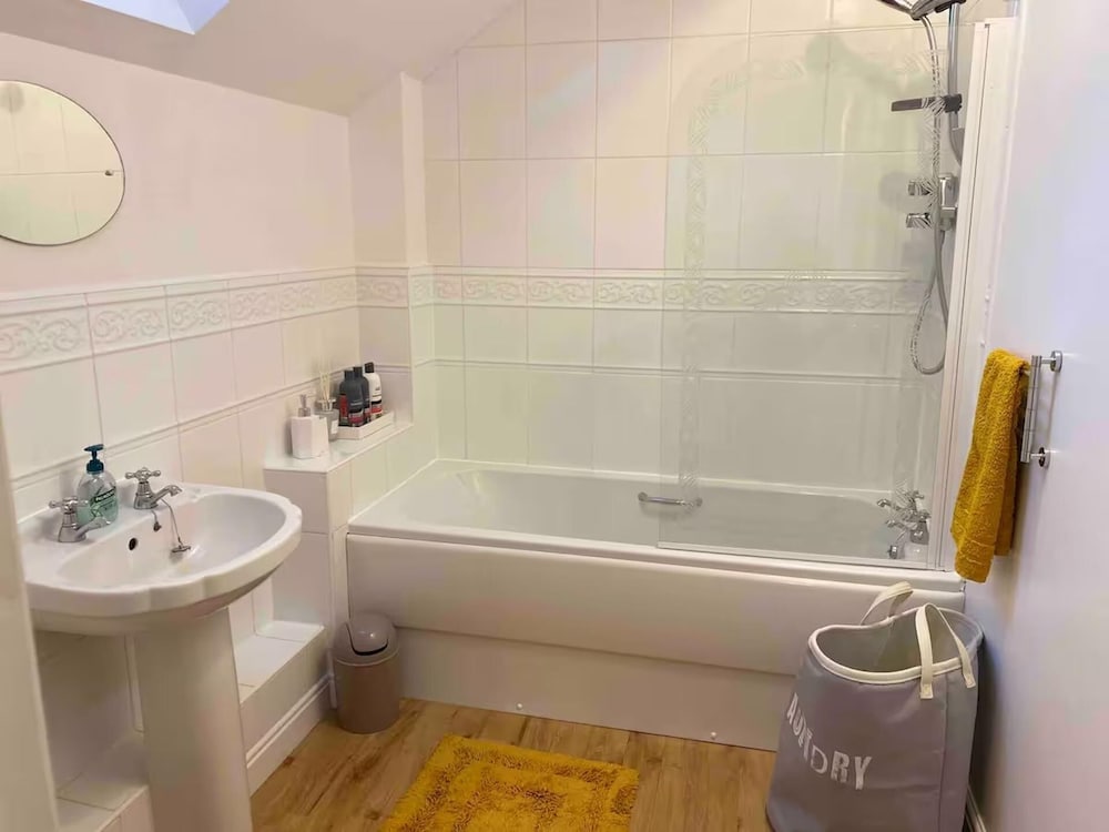 Idyllic Cottage Sleeps 4 pet Friendly