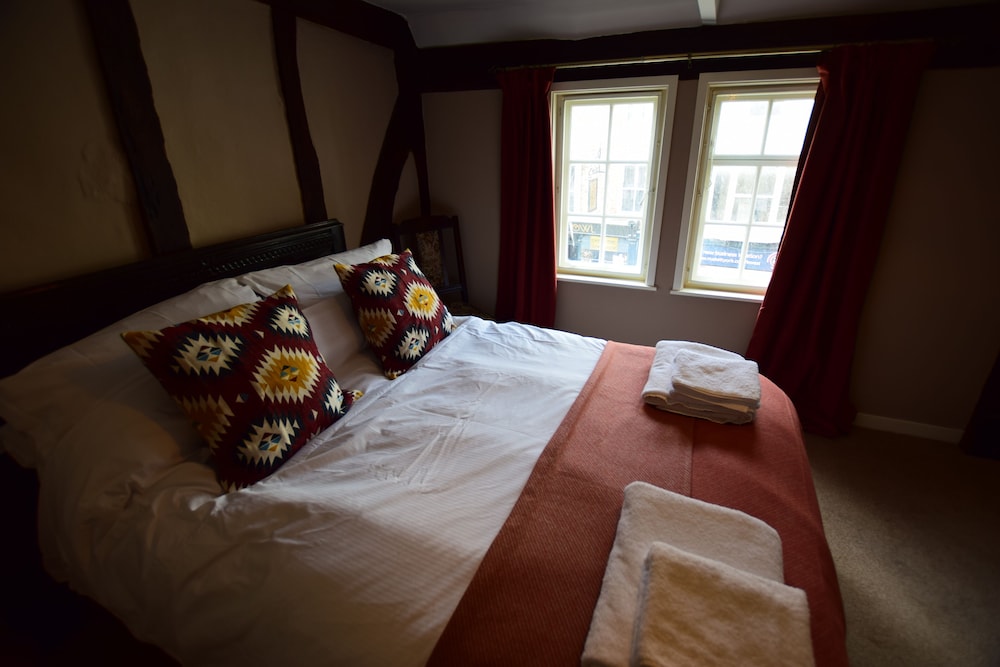 87 Micklegate view 3