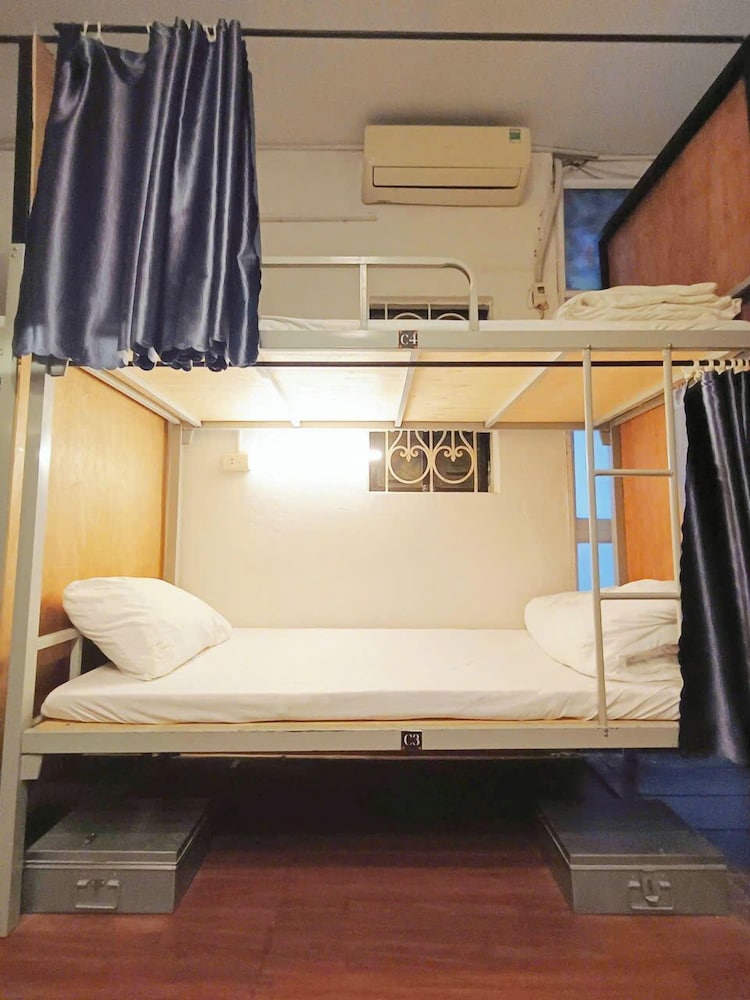 Viet Vintage Hostel & Pub