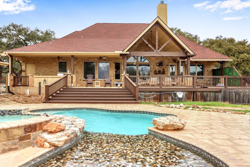 The Haven Texas-sized Getaway for 12!